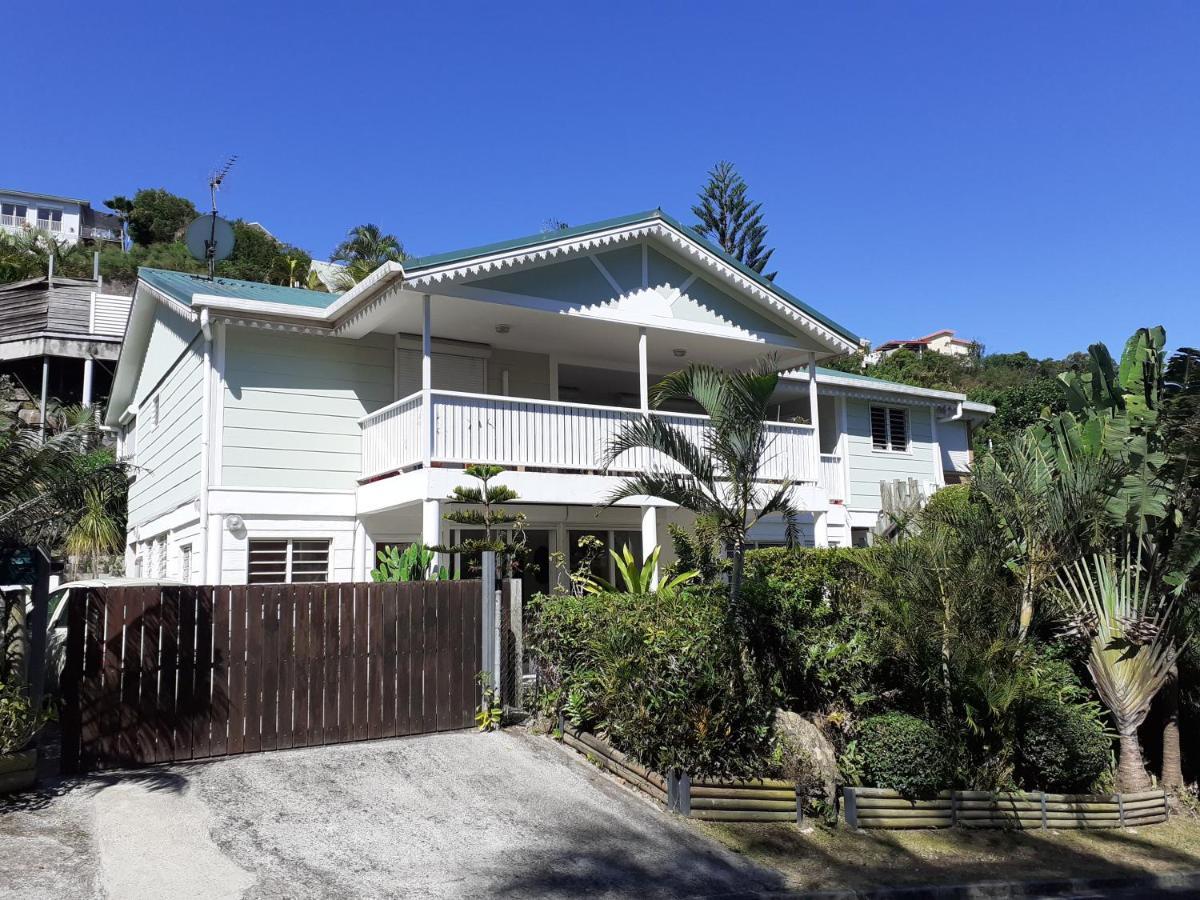 Chez Francoise Bed & Breakfast Noumea Exterior photo